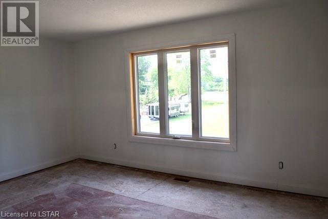 Listing 40428012 - Large Photo # 11