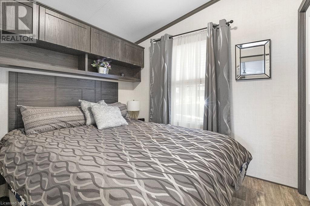 Listing 40428179 - Large Photo # 19