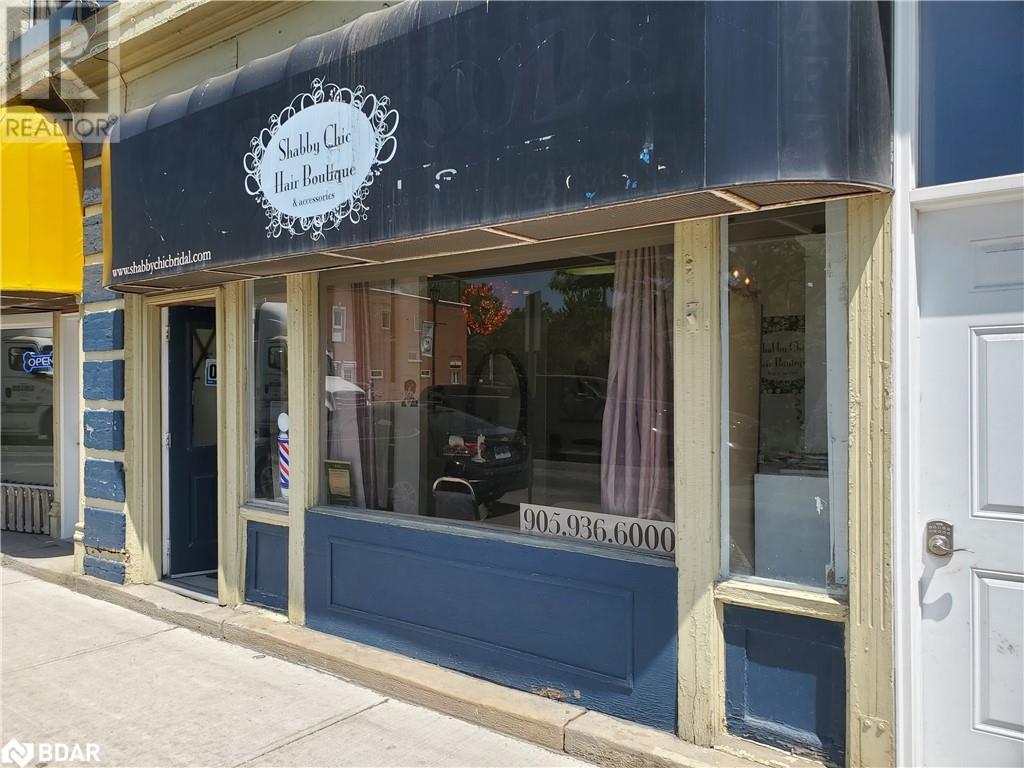 3 QUEEN Street N Unit# 3