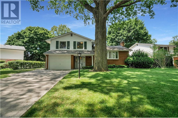 144 WAKEFIELD Crescent, London