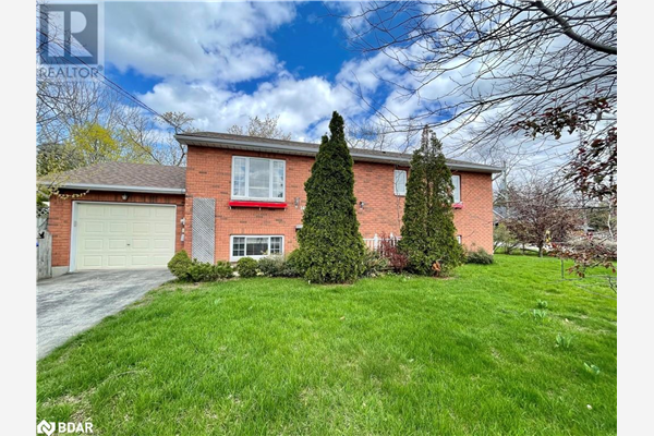 145 SPRUCE Street, Collingwood