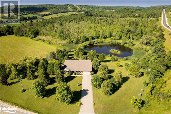 1768 8 Concession S, Clearview