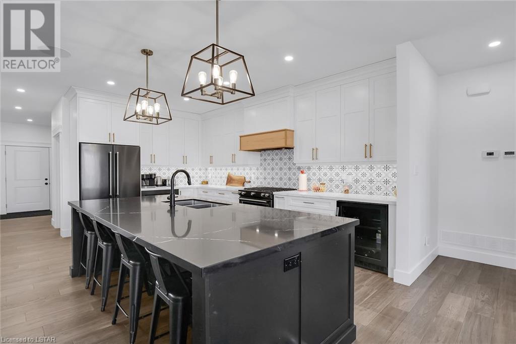 Listing 40430291 - Large Photo # 7