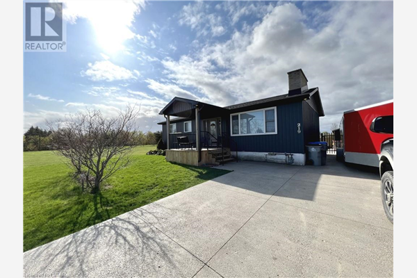 219 GOLFVIEW Street, Lambton Shores (Munic)