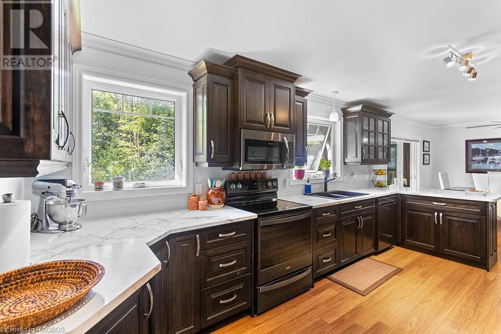 699 20TH Street W