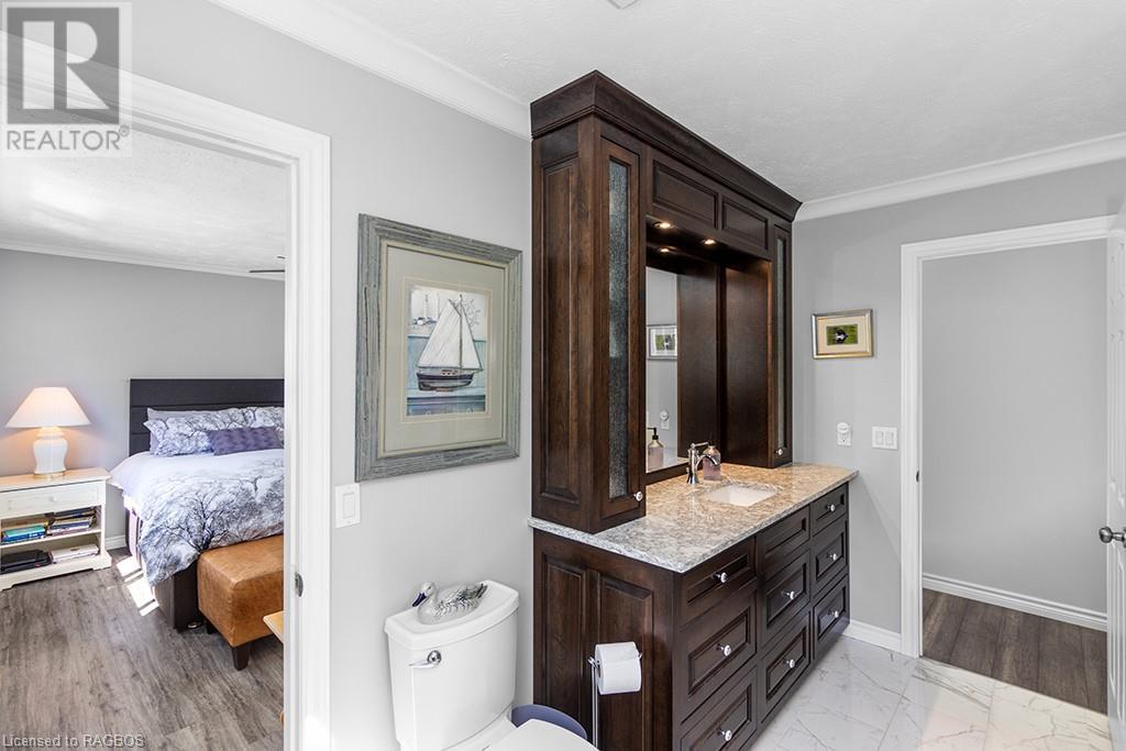 699 20TH Street W