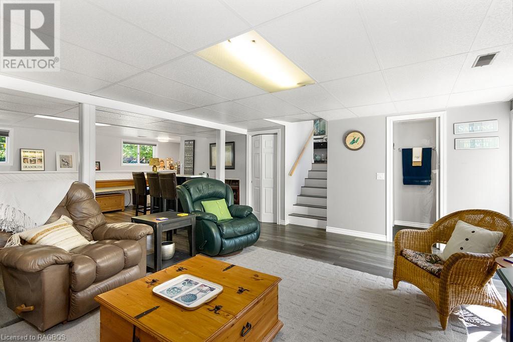 699 20TH Street W