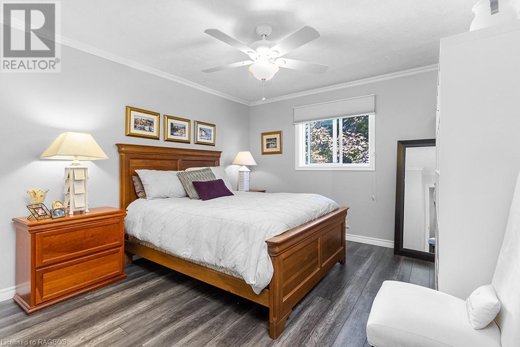 699 20TH Street W