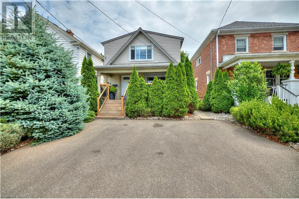152 YORK Street, St. Catharines