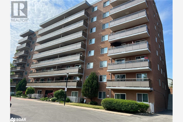 414 BLAKE Street Unit# 102, Barrie
