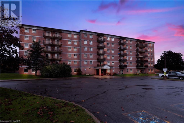 745 DAVIS Drive Unit# 208, Kingston