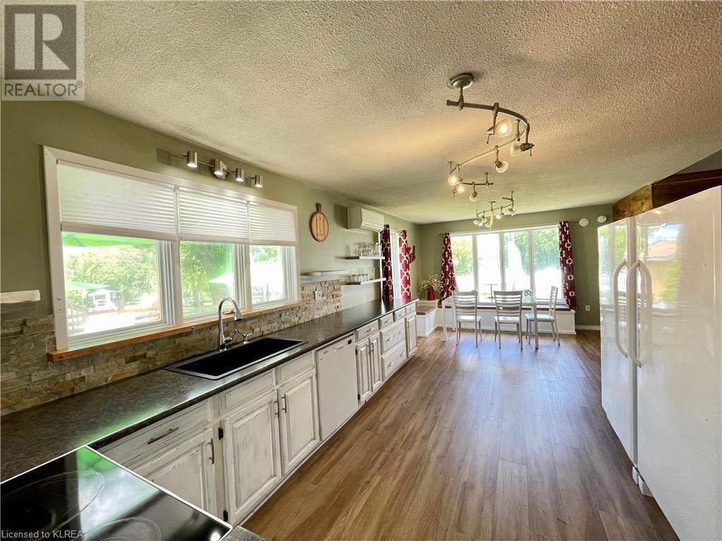 Listing 40432684 - Large Photo # 11