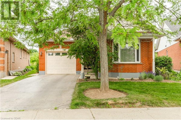 15 ARBORDALE Walk, Guelph