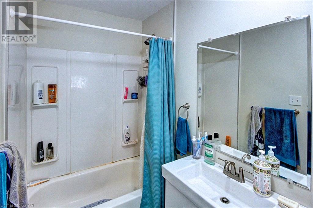 Listing 40433892 - Large Photo # 7