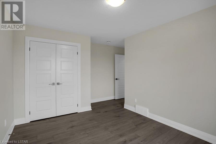 Listing 40434212 - Large Photo # 37