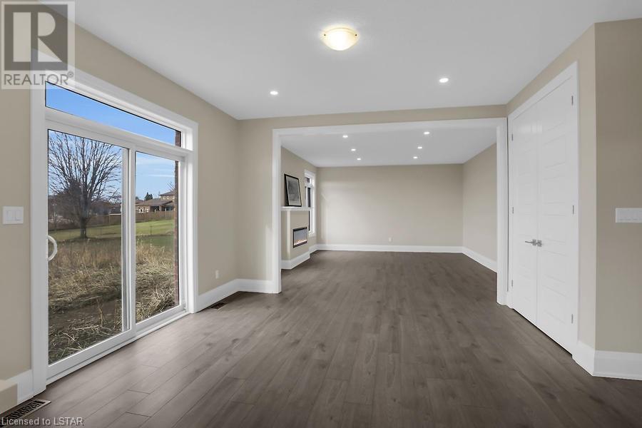 Listing 40434212 - Large Photo # 20