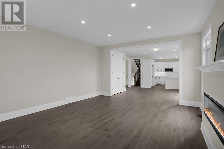 Listing 40434212 - Large Photo # 25