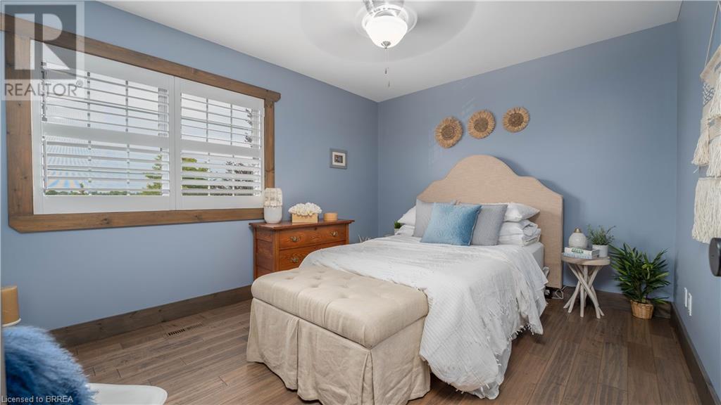 Listing 40434921 - Large Photo # 19