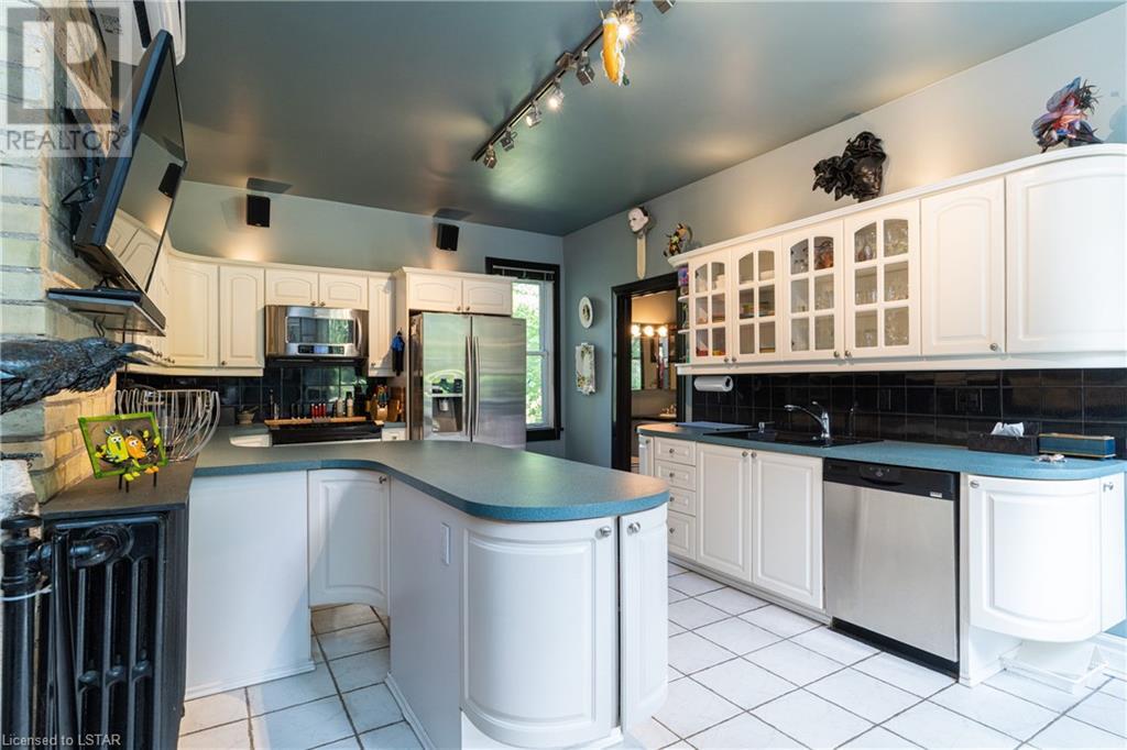 Listing 40437857 - Large Photo # 11