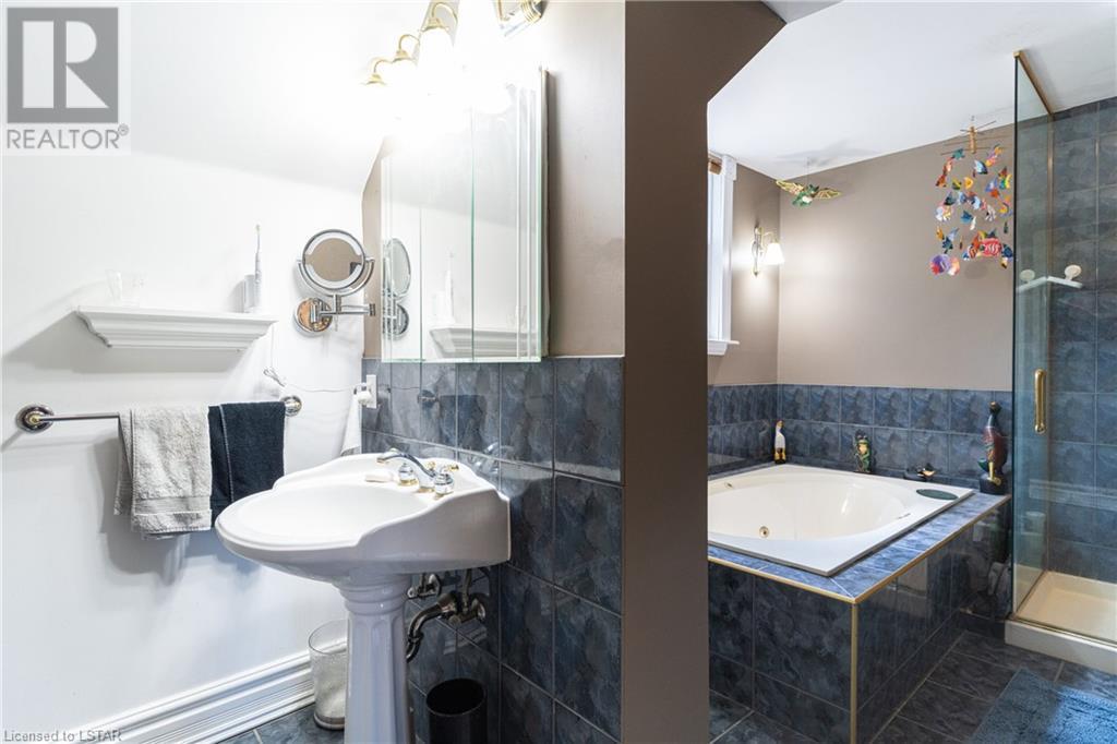 Listing 40437857 - Large Photo # 22
