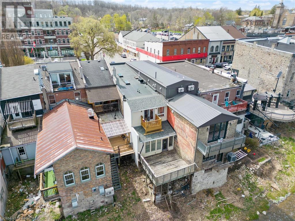 15-17 GRAND RIVER Street N