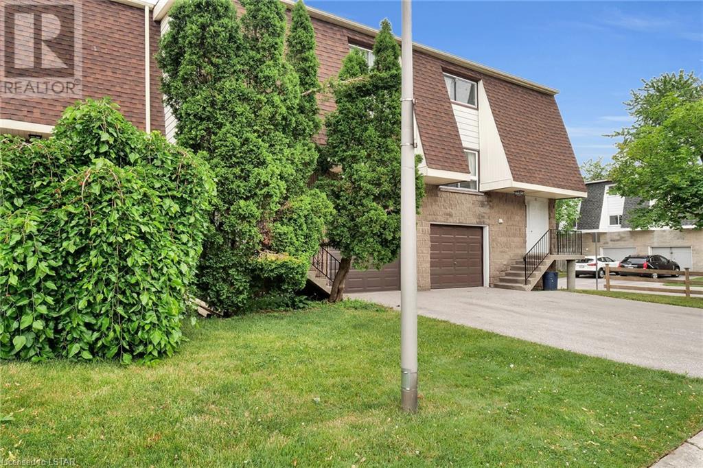 40 FAIRFAX Court Unit# 34