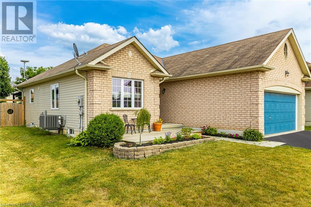 Listing 40441111 - Large Photo # 3