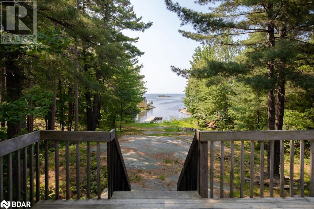 95 HINCHBERGER BAY Road