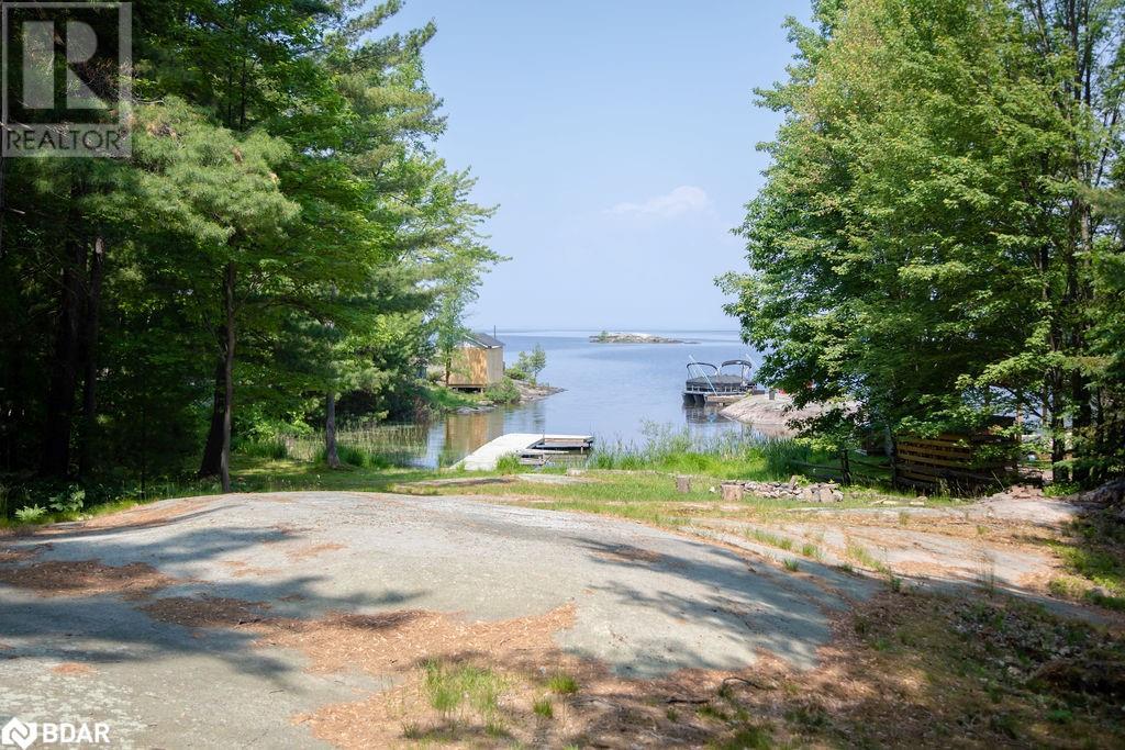 95 HINCHBERGER BAY Road