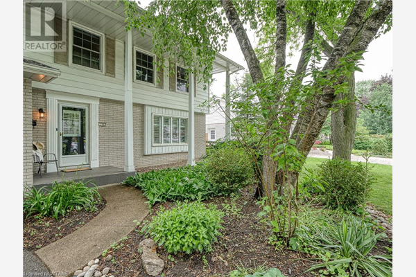 798 WARWICK Street, Woodstock