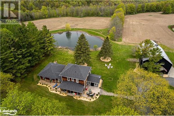567377 6 SIDE Road, Clarksburg
