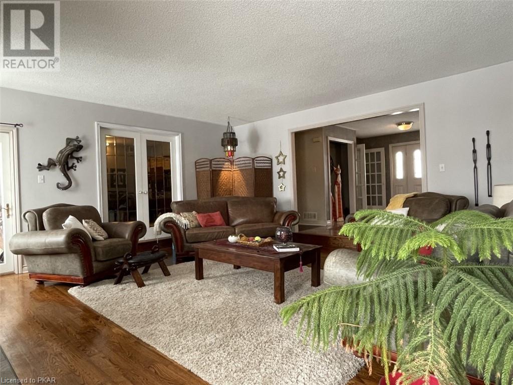 Listing 40443042 - Large Photo # 10