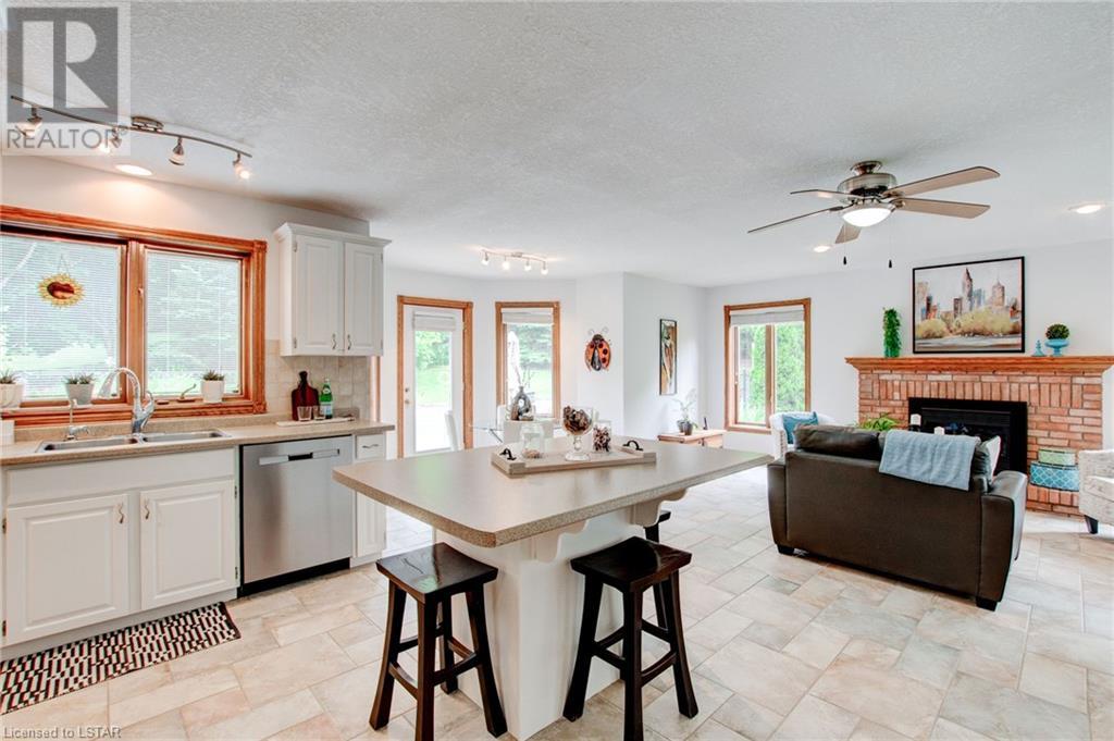 Listing 40443660 - Large Photo # 11