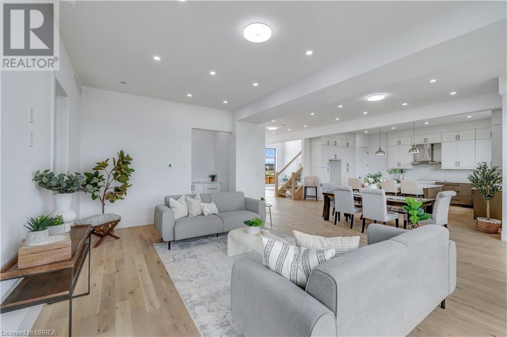107 GRANDVILLE Circle