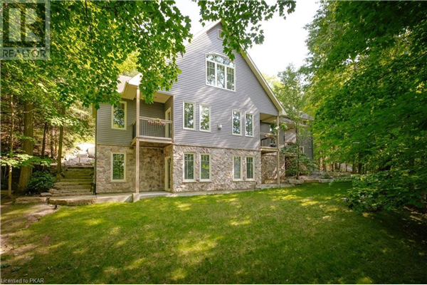 725 STEINKRAUSS Drive, Bridgenorth