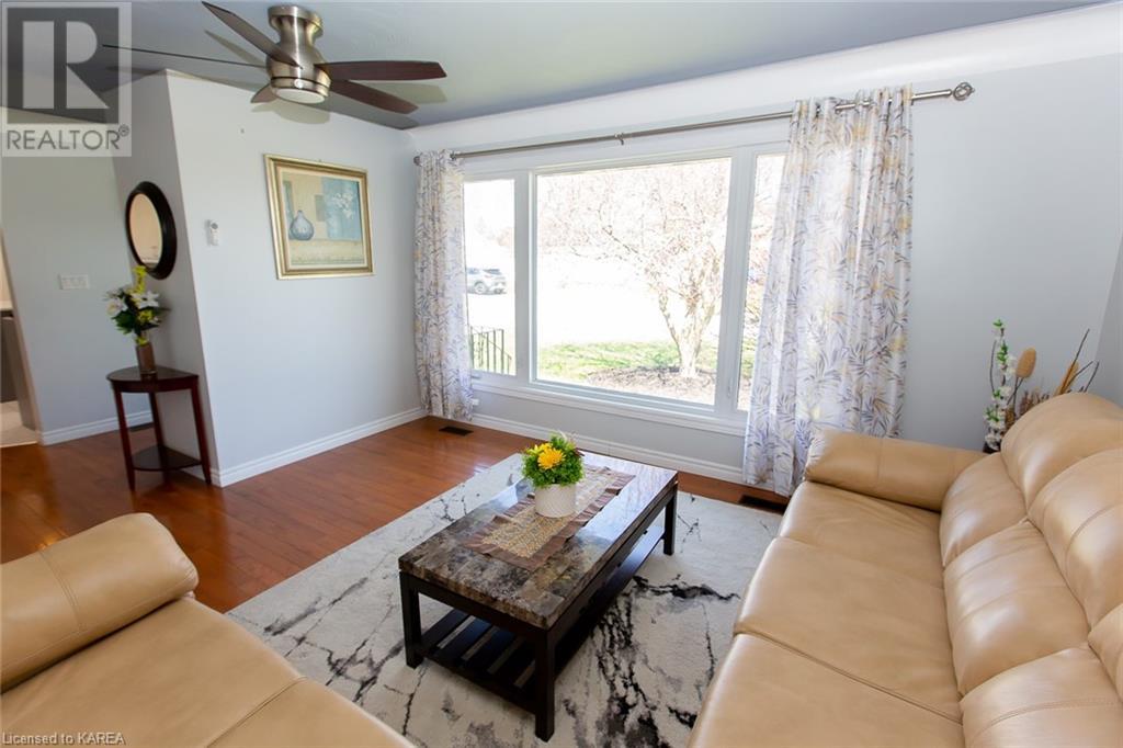 Listing 40447989 - Large Photo # 5