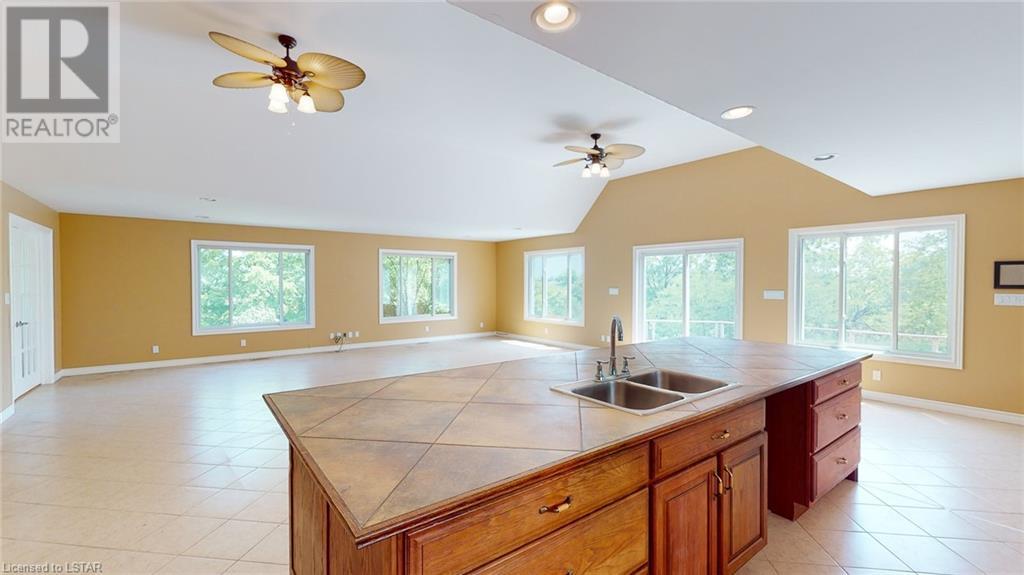 Listing 40448073 - Large Photo # 24