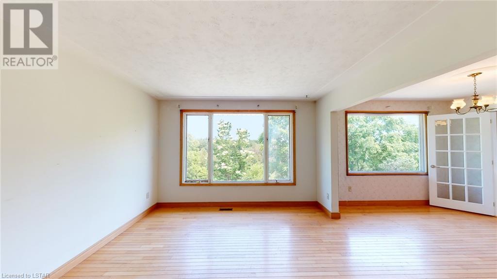 Listing 40448073 - Large Photo # 29