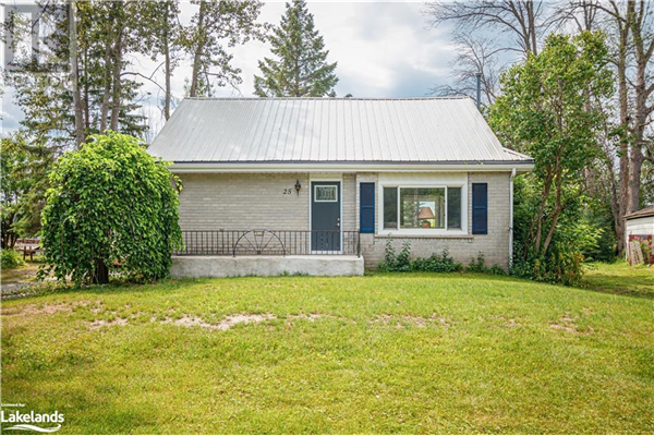 25 AYLING REID Court, Wasaga Beach