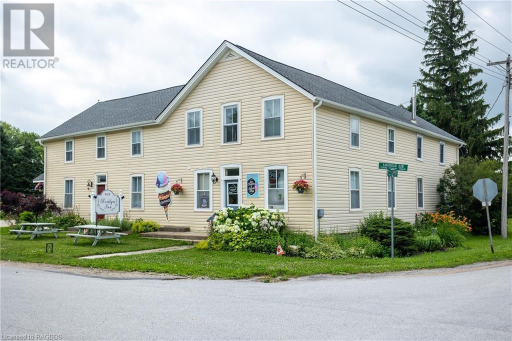 726004 22B Sideroad