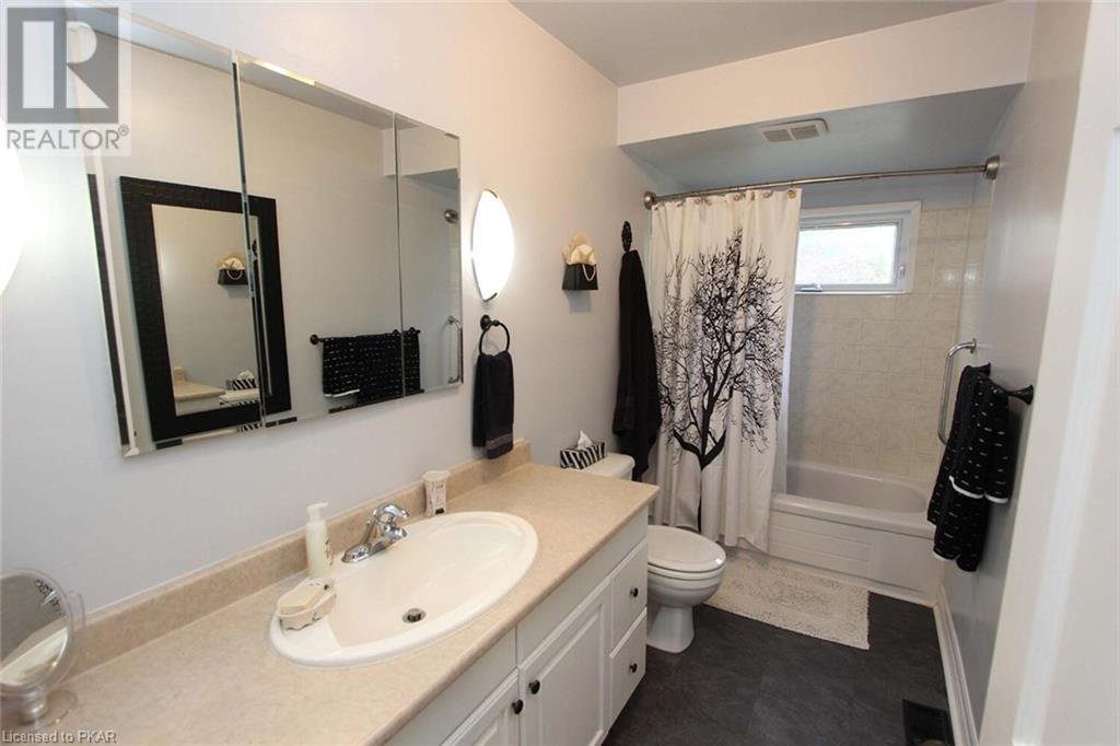 Listing 40448499 - Large Photo # 22