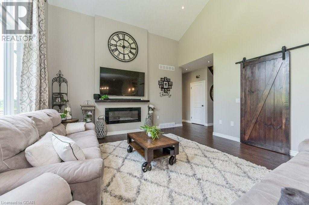 Listing 40448623 - Large Photo # 6