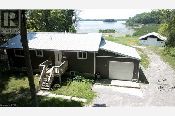 29 CEDAR BAY Road N, Curve Lake