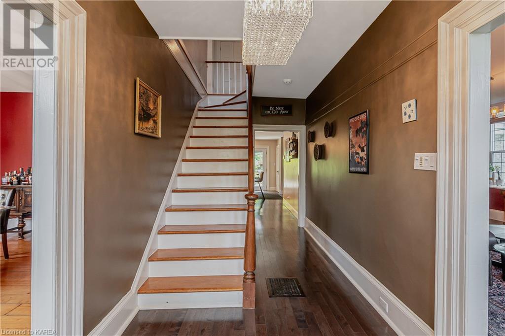 Listing 40449163 - Large Photo # 7