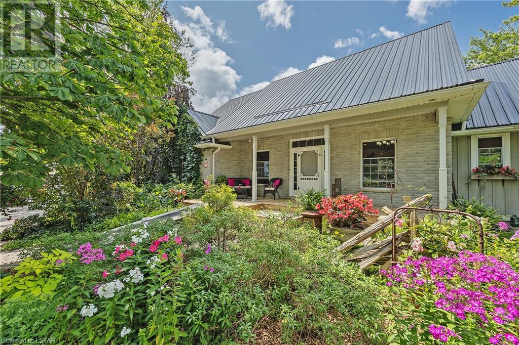 Listing 40449329 - Large Photo # 2