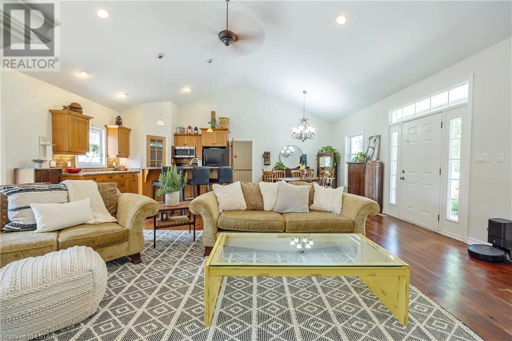 Listing 40449329 - Large Photo # 6