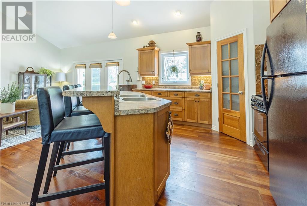 Listing 40449329 - Large Photo # 8