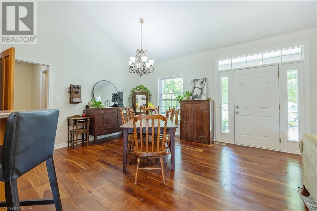 Listing 40449329 - Large Photo # 7