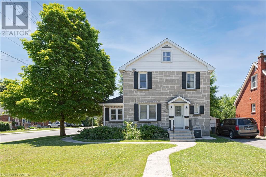 78 CARRUTHERS Avenue