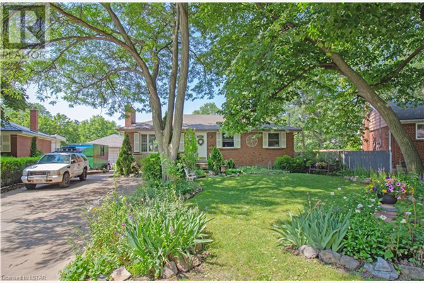 1258 PRINCETON Crescent, Burlington